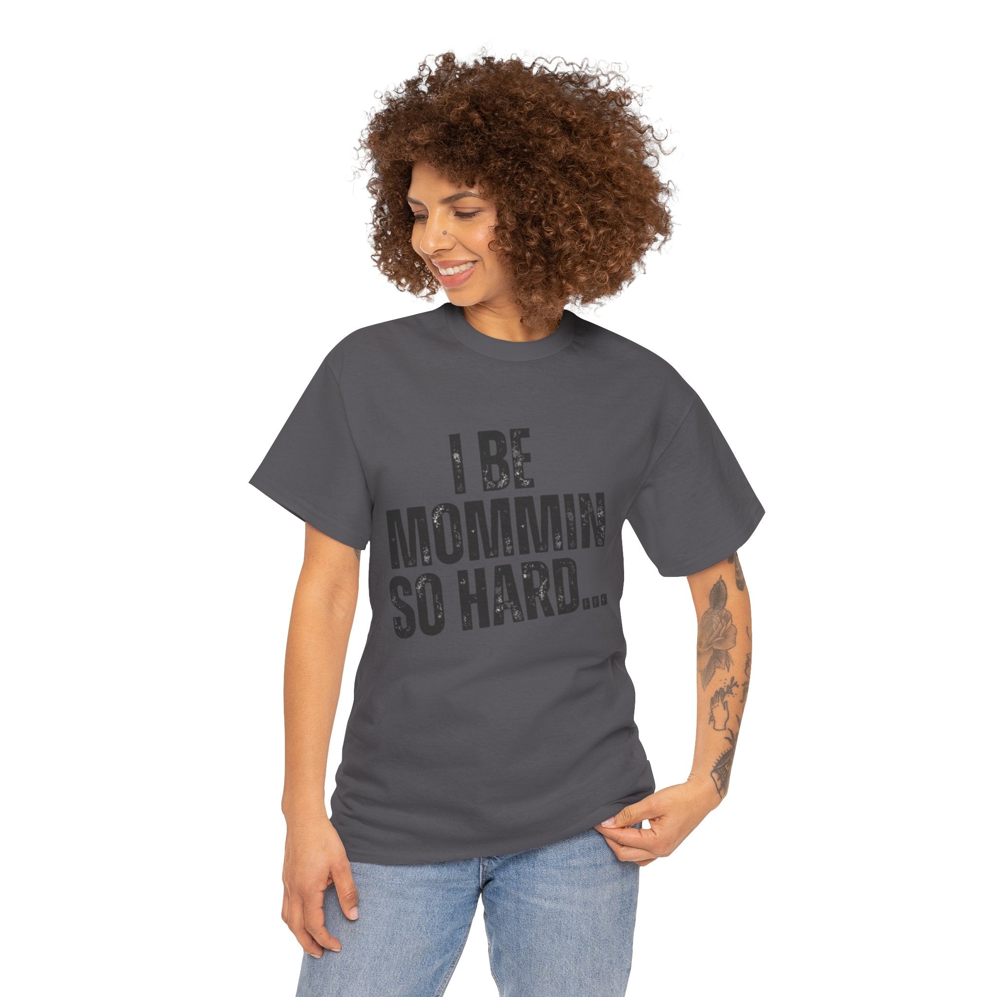 Mommin So Hard t-shirt charcoal - t-shirt - gift for moms