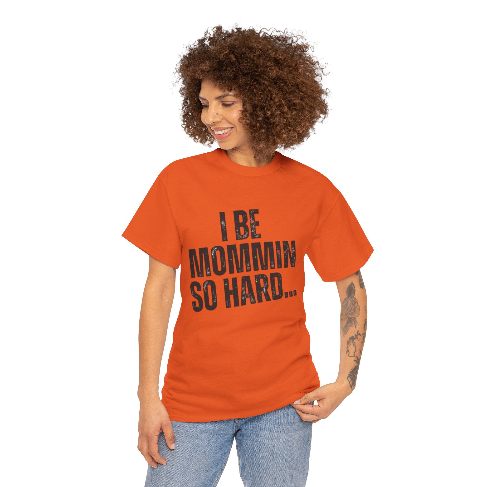 Mommin So Hard t-shirt orange - t-shirt - gift for moms
